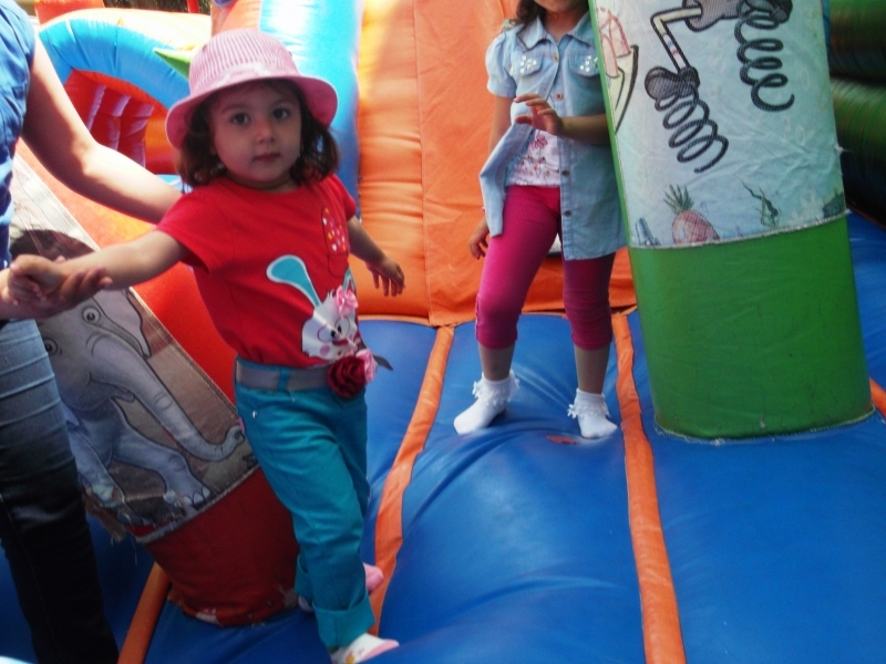 Çocuklarımızla oyun parkındayız